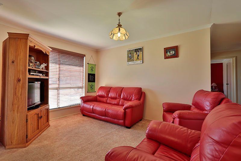 18 Black Court, WILSONTON, QLD 4350