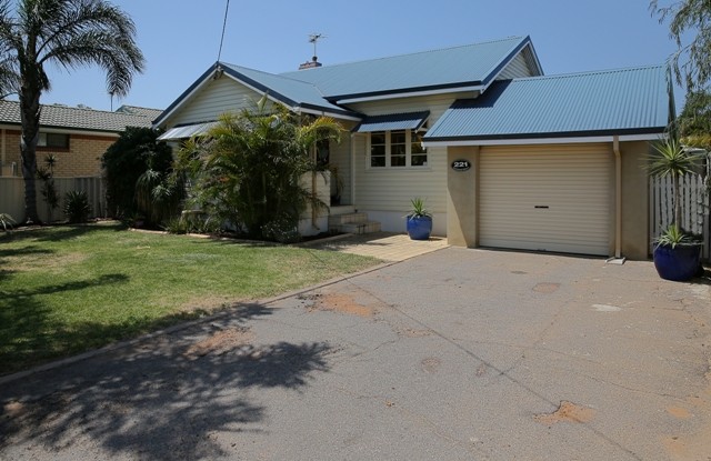 221 Durlacher Street, GERALDTON, WA 6530