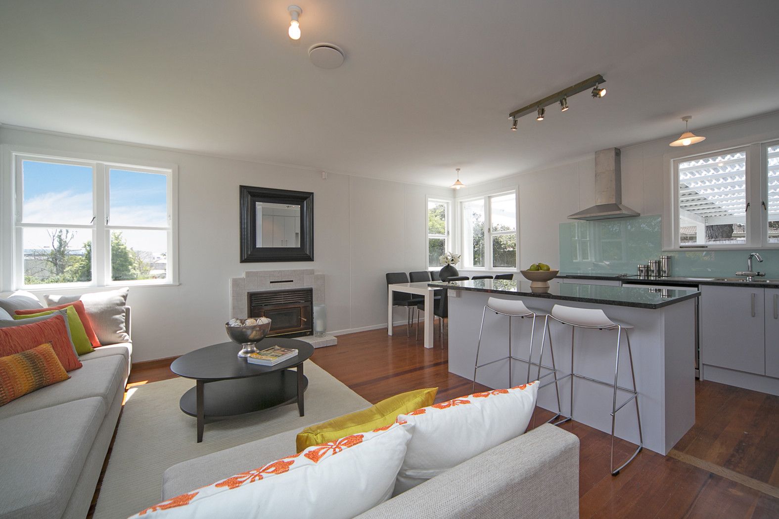 27 Swinburne Street, BLOCKHOUSE BAY, Auckland City