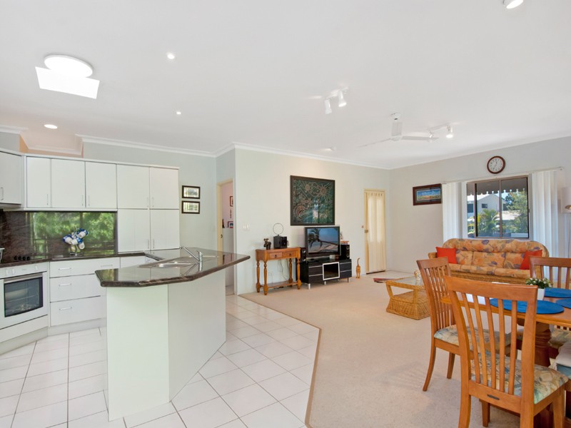 6 Samuel Court, MOFFAT BEACH, QLD 4551