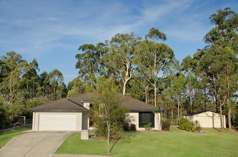 9 Taryn Close, GLASS HOUSE MOUNTAINS QLD 4518