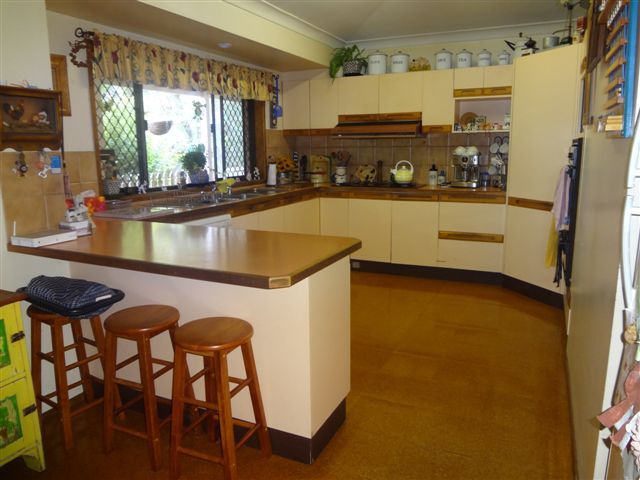 Lot 14 Valley View Drive, MERINGANDAN WEST, QLD 4352