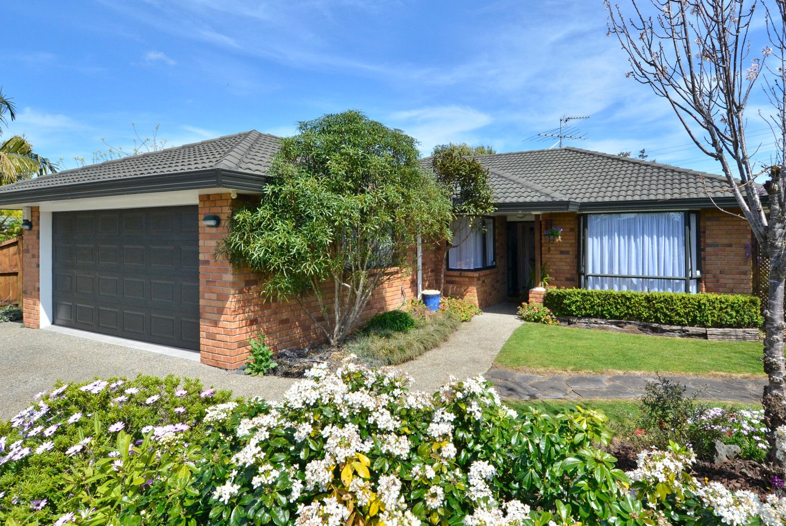 29 Moss Crescent, Longford Park, Auckland