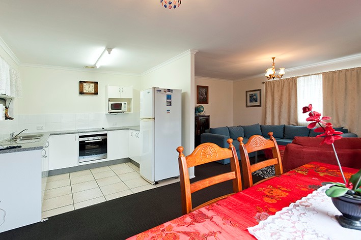 20 Broadsea Avenue, MAROOCHYDORE, QLD 4558