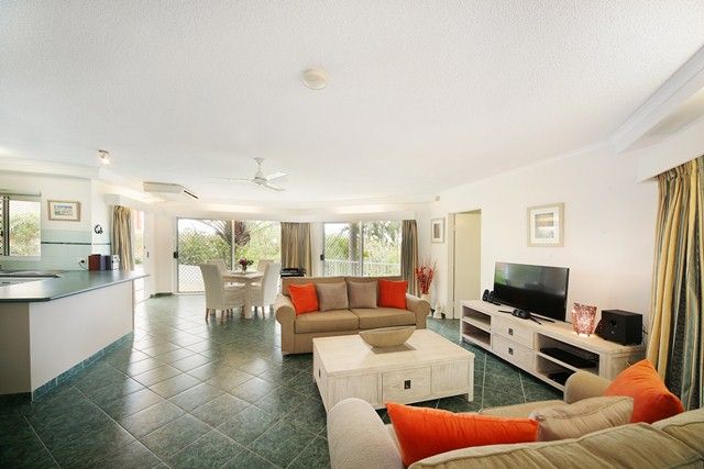 34 First Avenue, COOLUM BEACH QLD 4573
