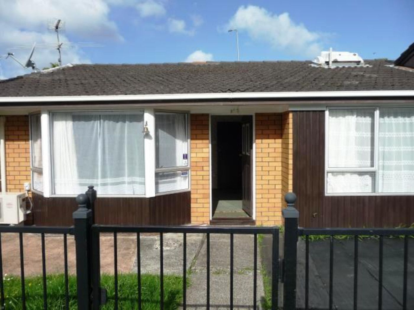 2/28 Bertrand Road, Mt Wellington, Auckland City