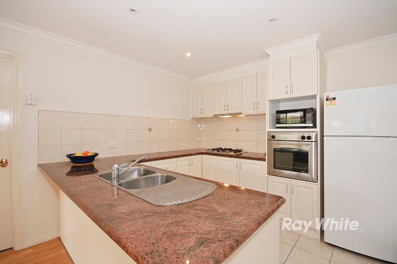 1/4 Leo Close, WANTIRNA SOUTH, VIC 3152
