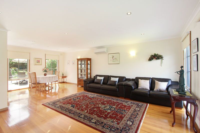 2 Kippax Court, MOUNT WAVERLEY, VIC 3149