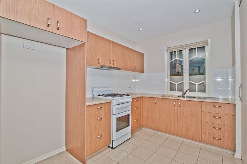 11 Sydney Street, FAIRFIELD, QLD 4103