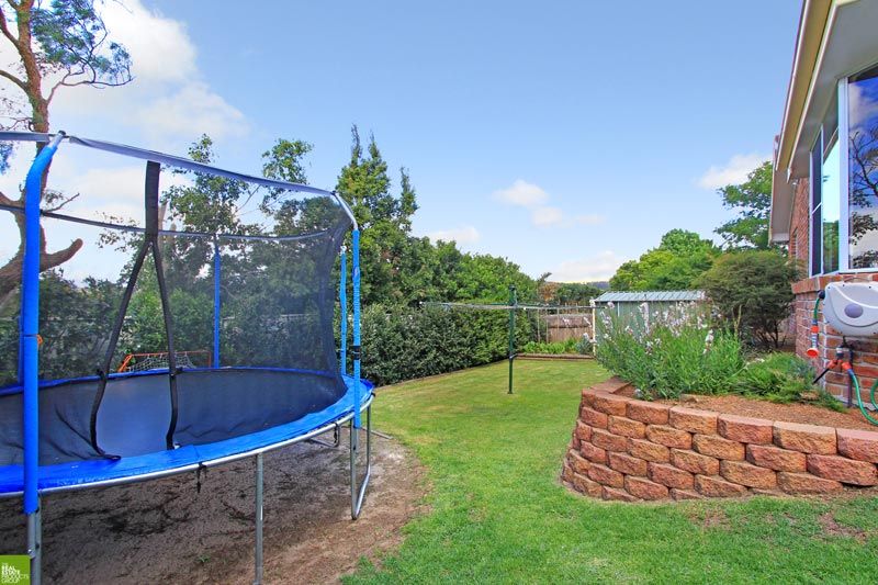 73 Hillside Drive, ALBION PARK, NSW 2527