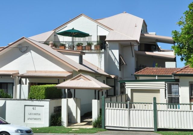 41 Rossiter Parade, HAMILTON QLD 4007