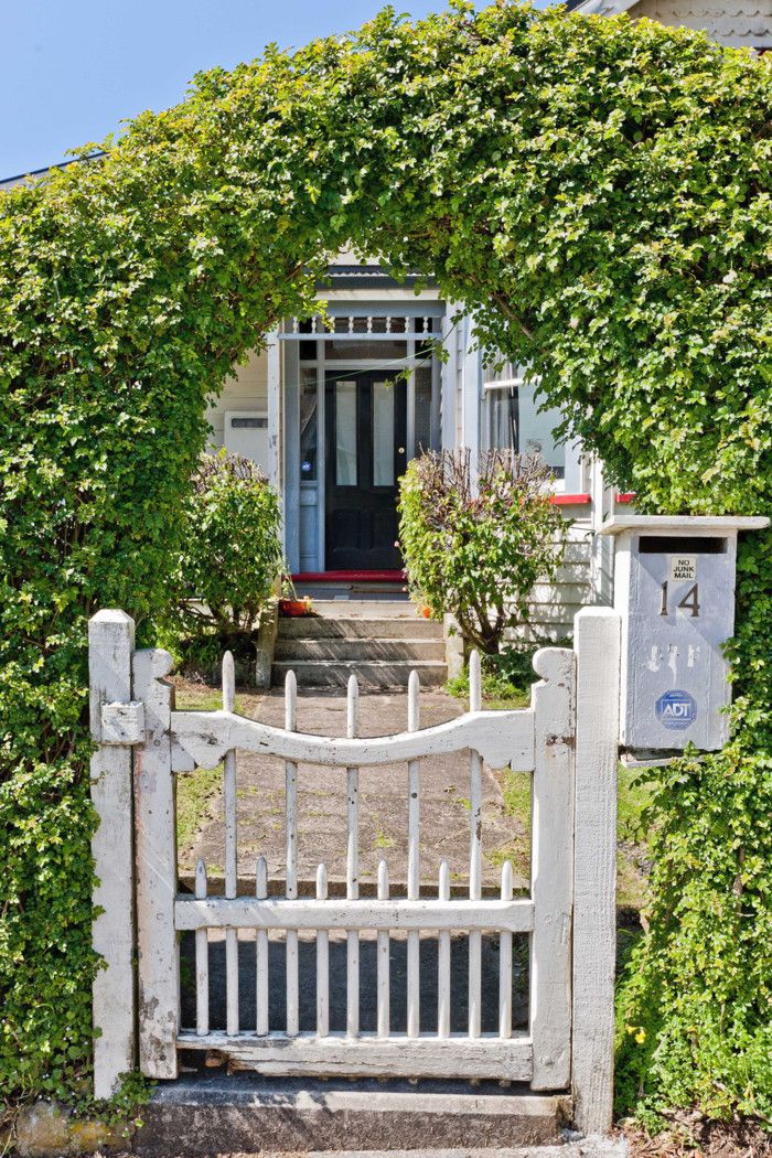 14 Cricket Avenue, MT EDEN, Auckland City