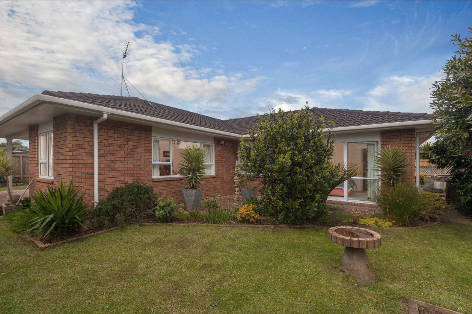 27a McDonald Crescent, Mt Wellington, Auckland City