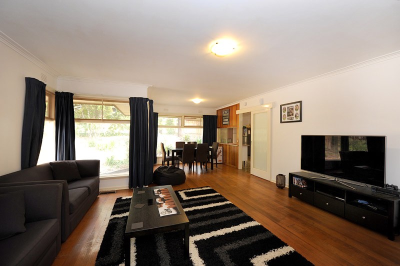 64 Army Road, BORONIA, VIC 3155