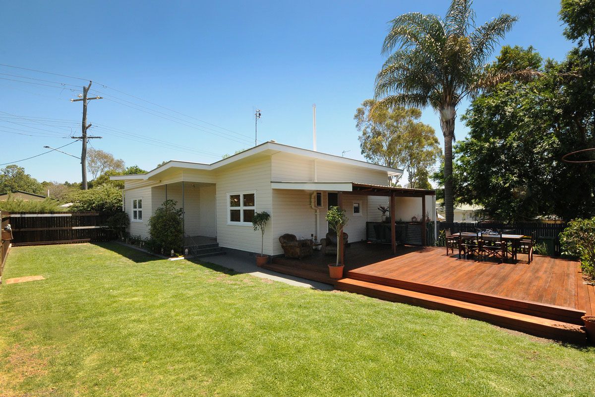 86 Holberton Street, NEWTOWN QLD 4350