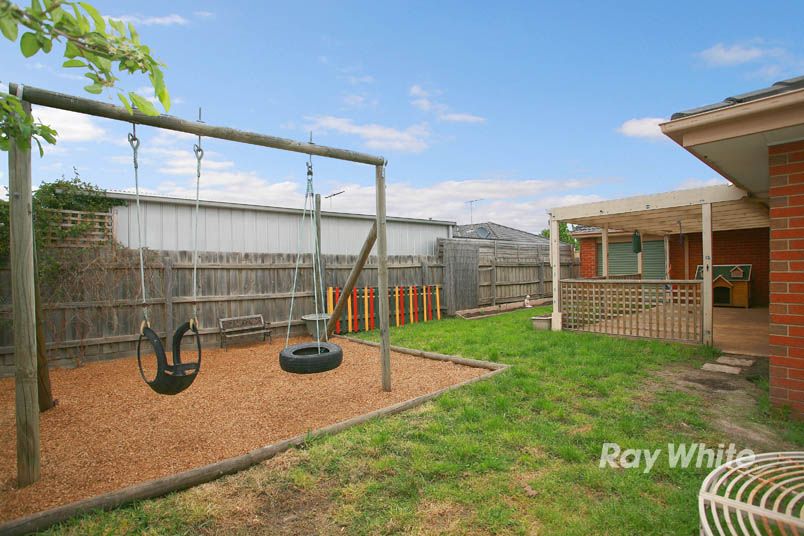 45 Glenaire Crescent, CRANBOURNE VIC 3977
