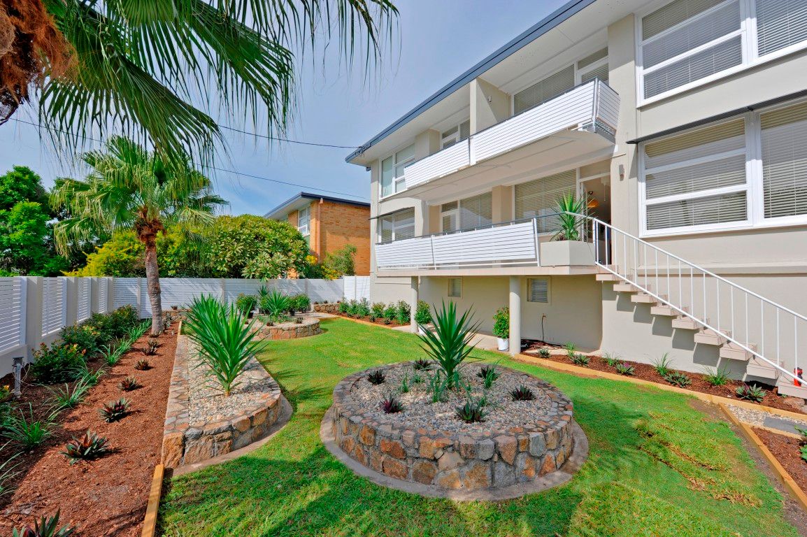 241 Cavendish Road, COORPAROO QLD 4151