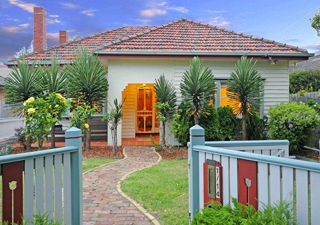 14 Whitelaw Street, RESERVOIR VIC 3073