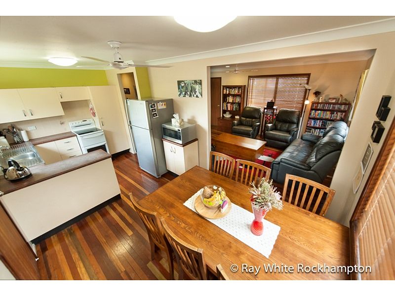 11 Agnew Avenue, NORMAN GARDENS, QLD 4701