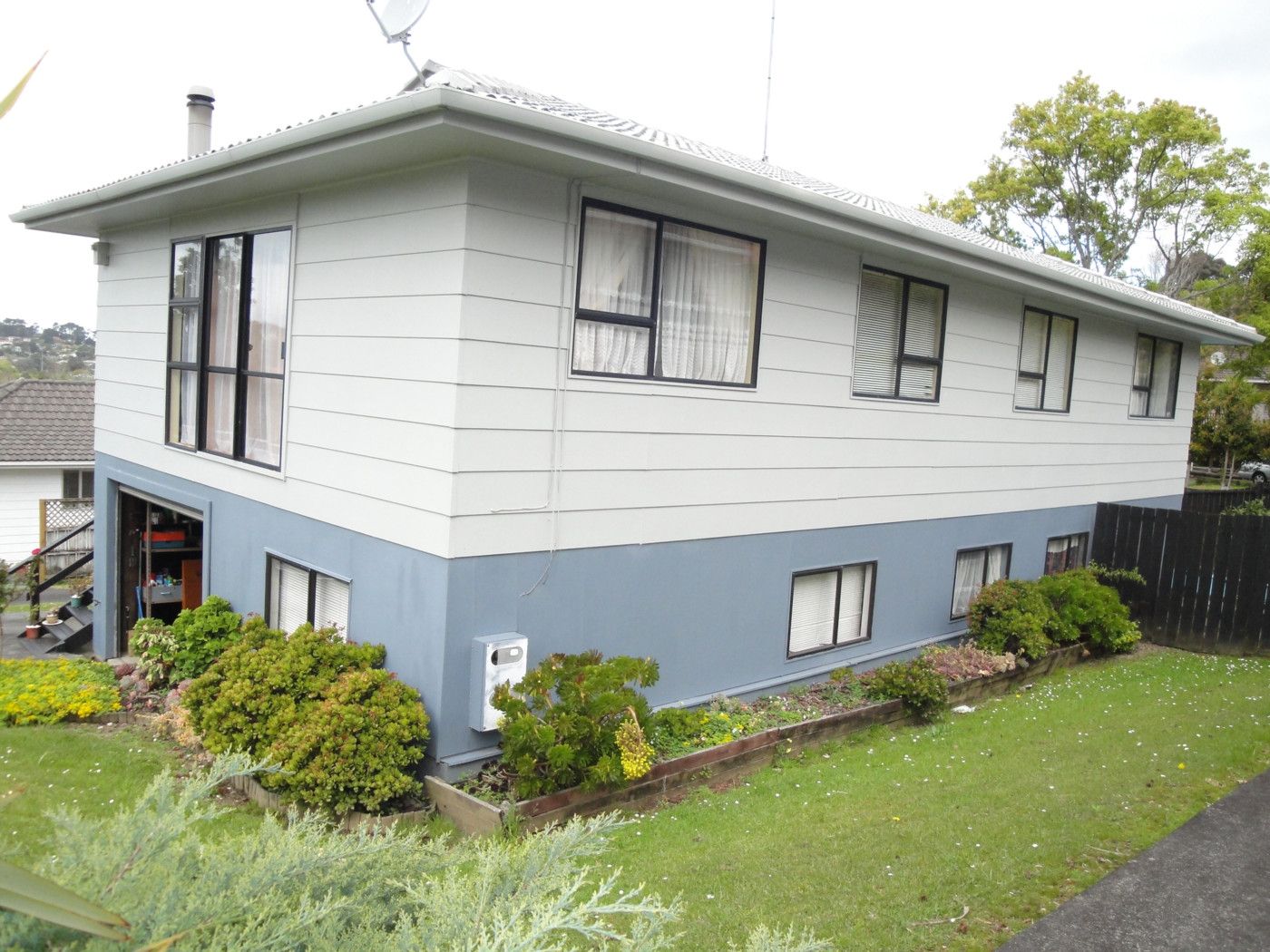 35 Trias Road, TOTARAVALE, North Shore City