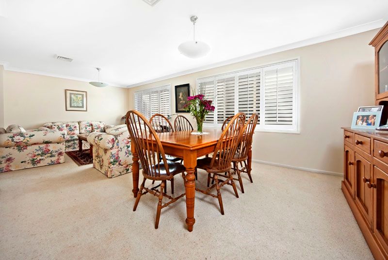 10 Redbush Grove, MENAI, NSW 2234