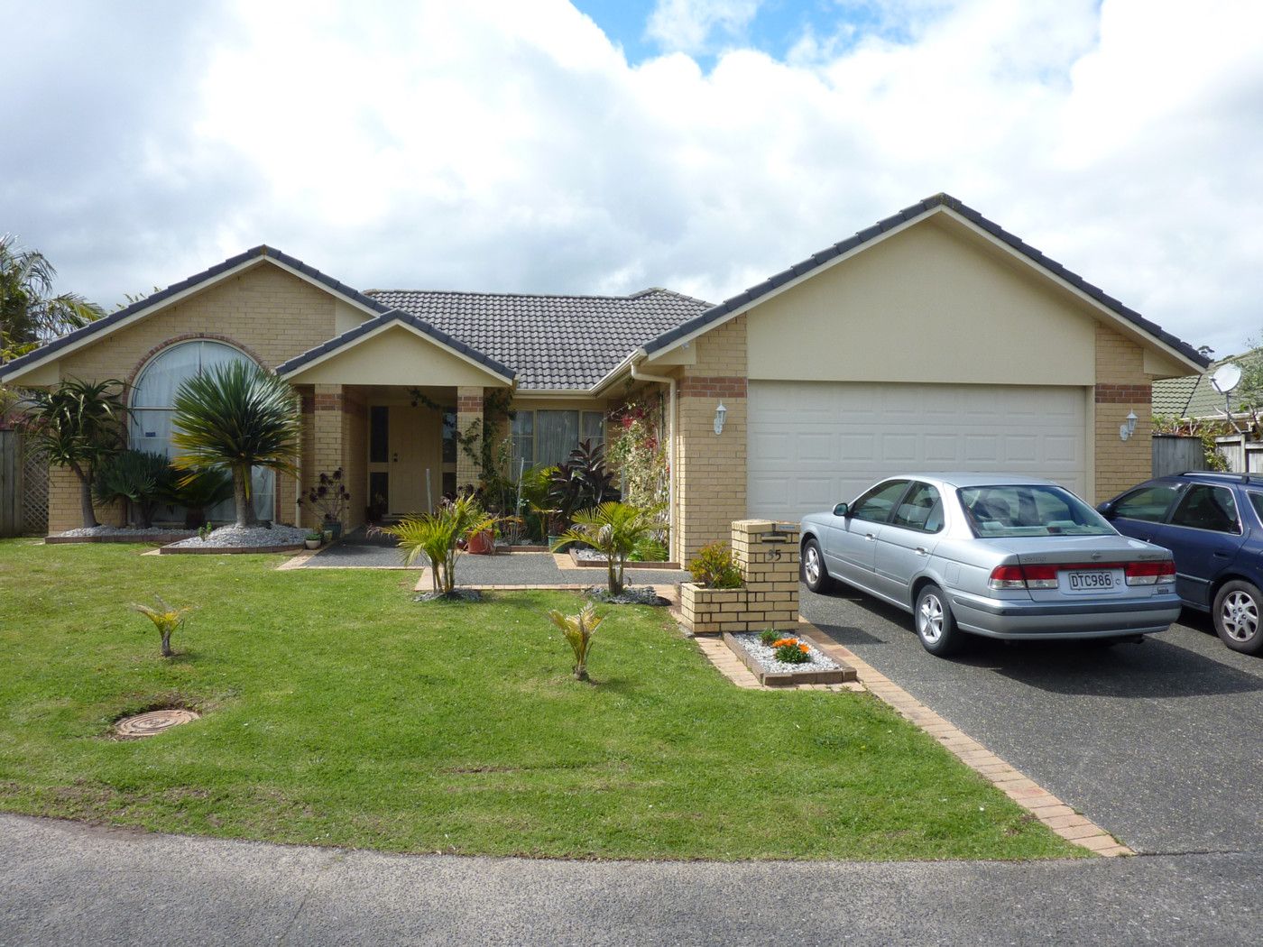 35 Heyington Way, Dannemora, Manukau City