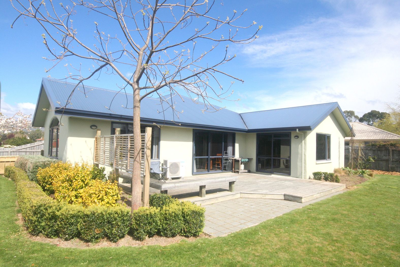 11 Hollybush Drive, BRIGHTWATER, Tasman District