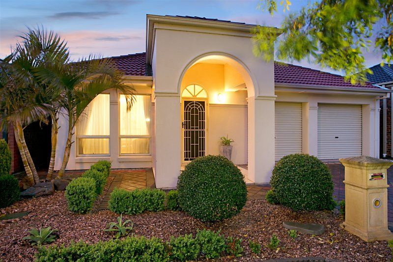 13 Ashwood Circuit, MAWSON LAKES SA 5095
