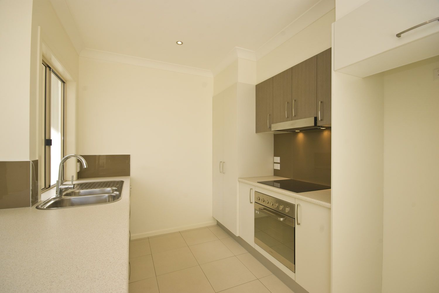 4 Lytton Lane, MAROOCHYDORE, QLD 4558