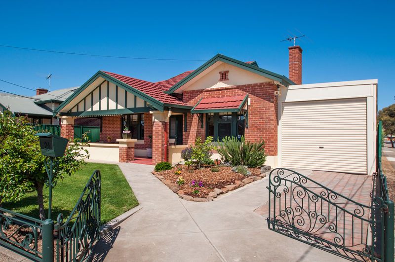 24 Victoria Street, GLANDORE, SA 5037