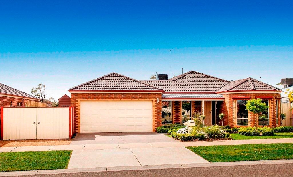 13 Magnolia Court, LARA VIC 3212