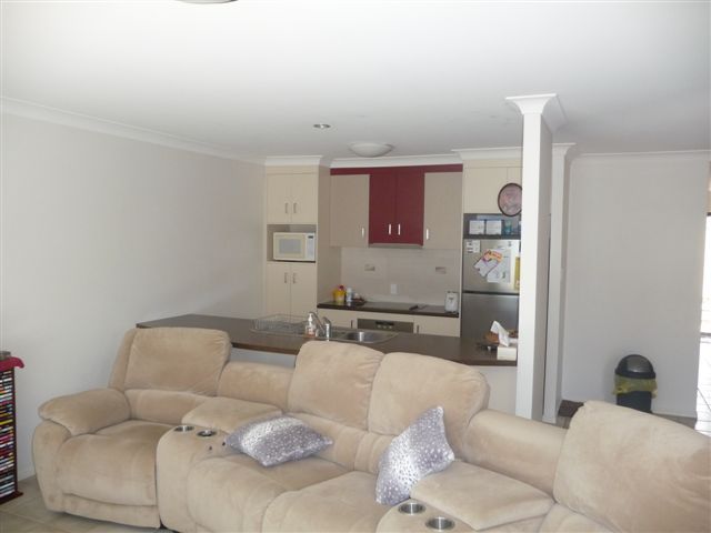 Unit 3 / 242 Mackenzie Street, RANGEVILLE, QLD 4350