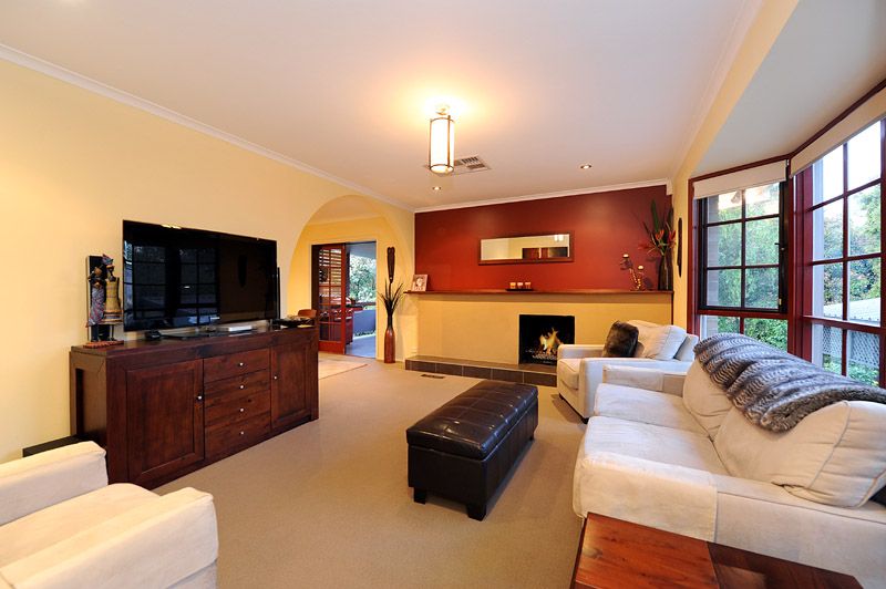 8 Waters Avenue, UPPER FERNTREE GULLY, VIC 3156