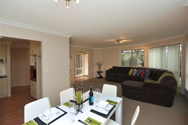 11 Dahlia Court, MIDDLE RIDGE, QLD 4350