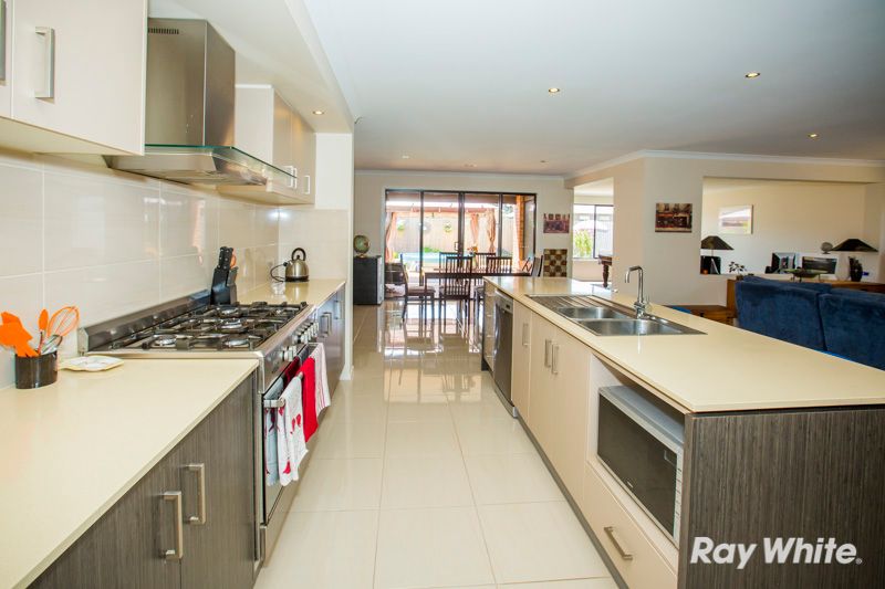 23 Pomegranate Way, PAKENHAM, VIC 3810