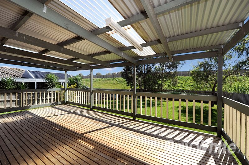 57 Jarryd Crescent, BERWICK VIC 3806