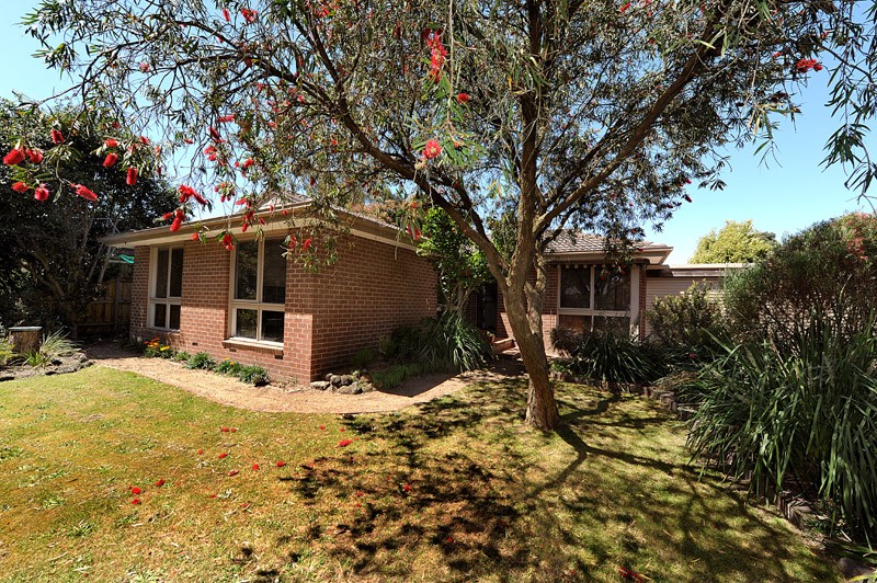 19 Parkstone Drive, BAYSWATER NORTH, VIC 3153