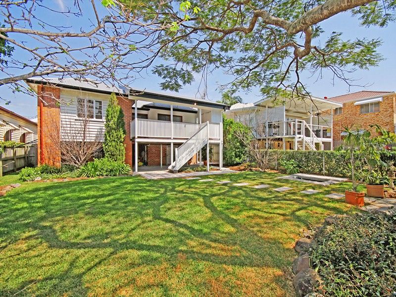 70 Barlow Street, CLAYFIELD, QLD 4011