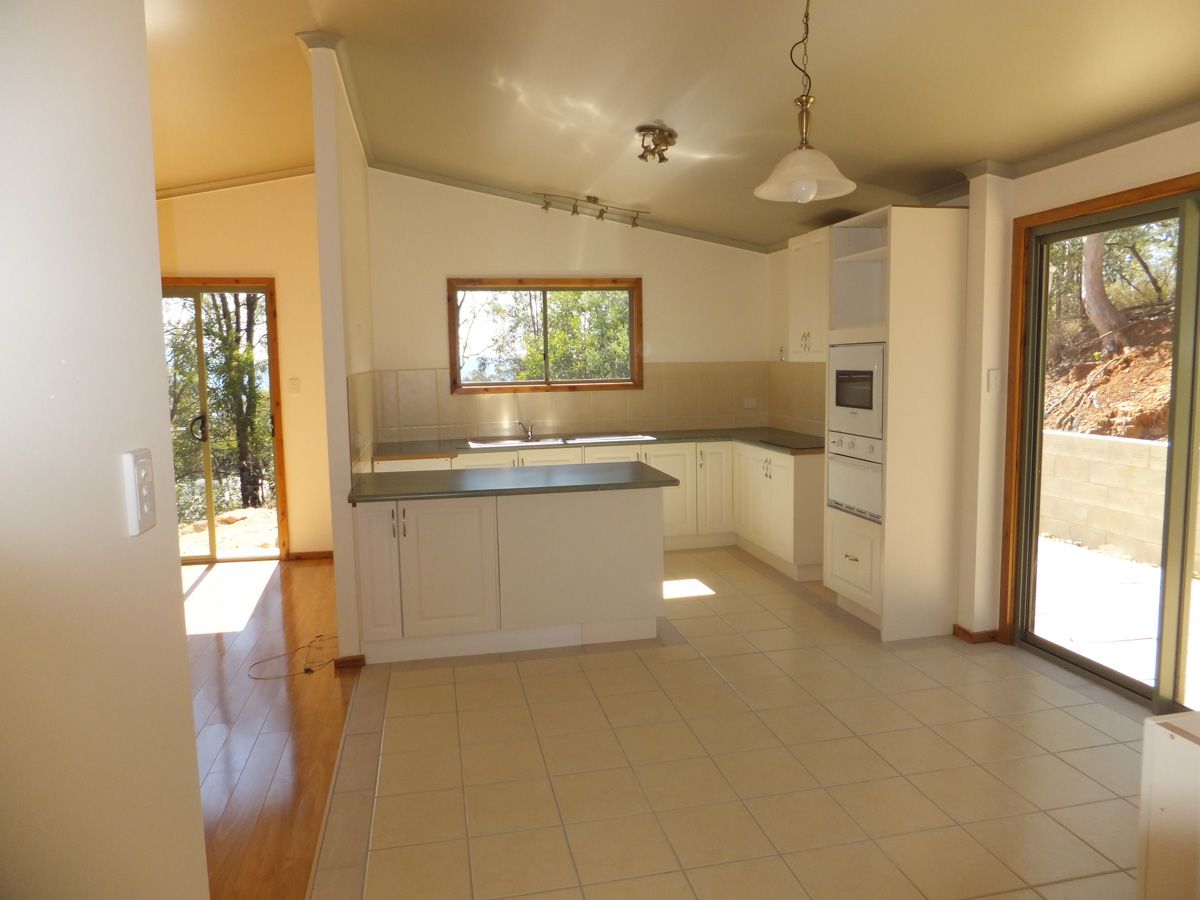 40 Berghofer Drive, WITHCOTT, QLD 4352