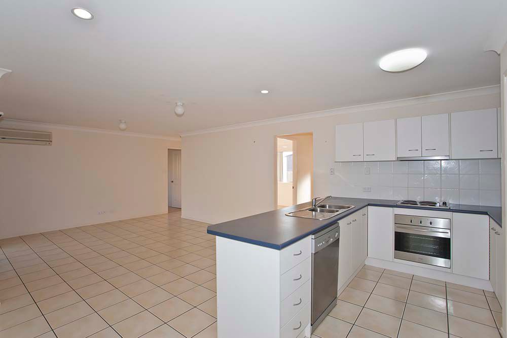30 Wareena Cresent, GLENVALE, QLD 4350