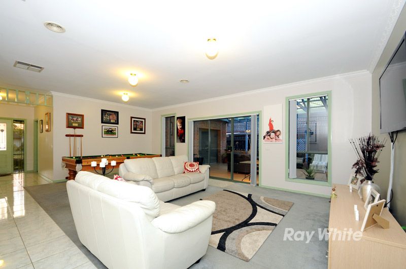8 Durack Avenue, LYNBROOK, VIC 3975