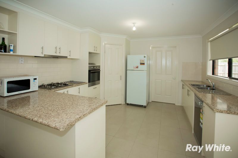 Unit 2,5 Jamieson Street, PAKENHAM, VIC 3810