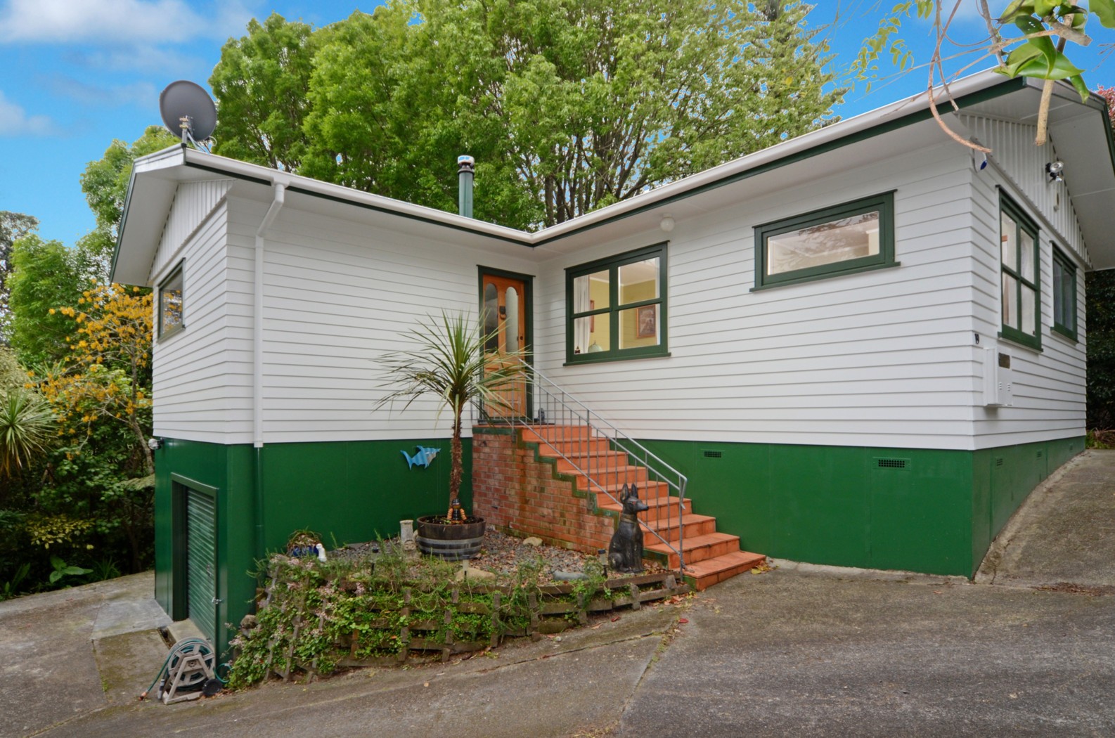 19 Rosecamp Road, BEACH HAVEN, North Shore City