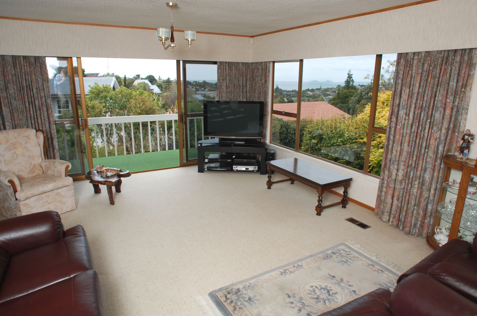9 Maxwelton Drive, MAIRANGI BAY, North Shore City