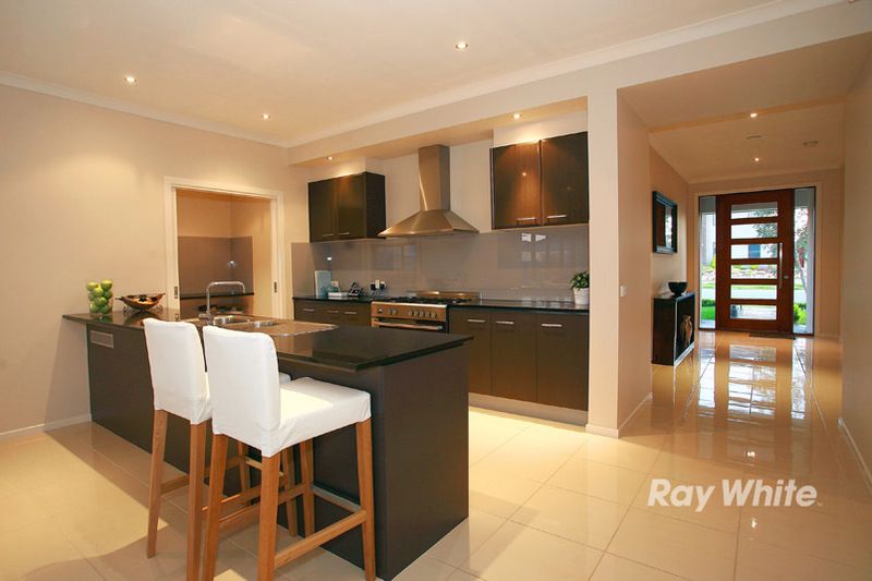28 Mannavue Boulevard, CRANBOURNE NORTH, VIC 3977