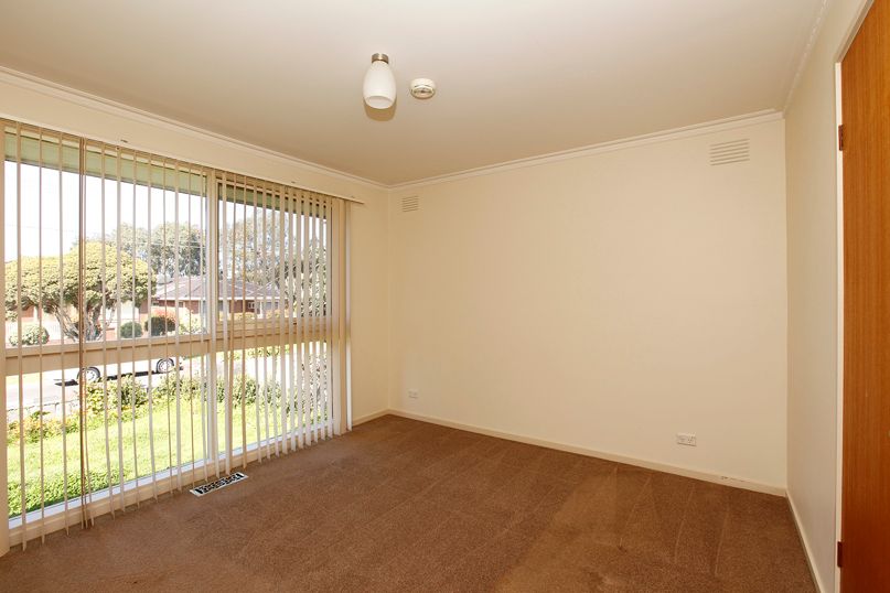 29 Sherwood Drive, THOMASTOWN, VIC 3074