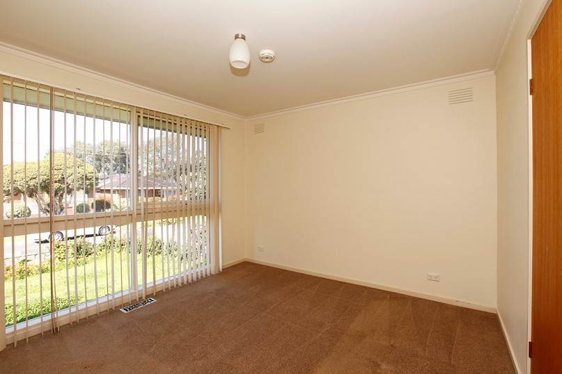 29 Sherwood Drive, THOMASTOWN, VIC 3074