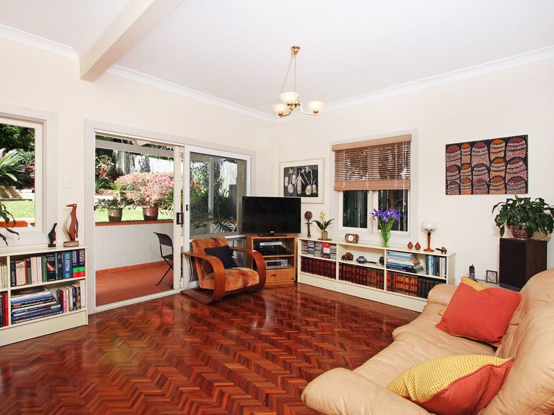 11 Holdsworth Street, NEUTRAL BAY NSW 2089