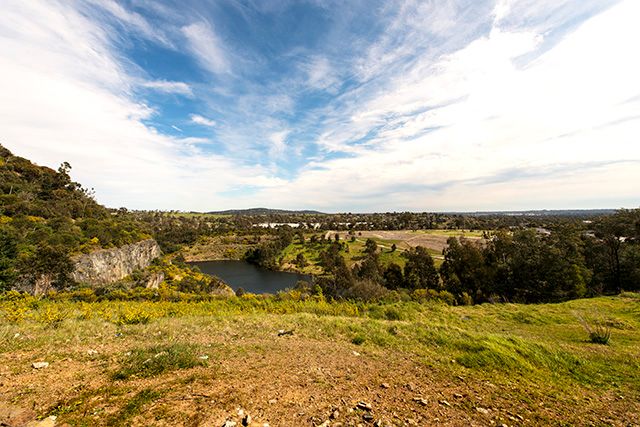8 Misthills Court, FERNTREE GULLY, VIC 3156