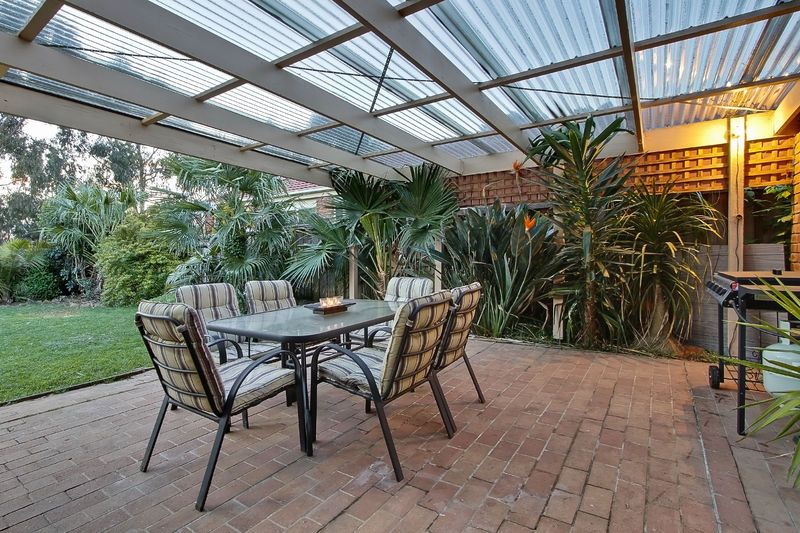 16 Cheryl Crescent, FERNTREE GULLY, VIC 3156